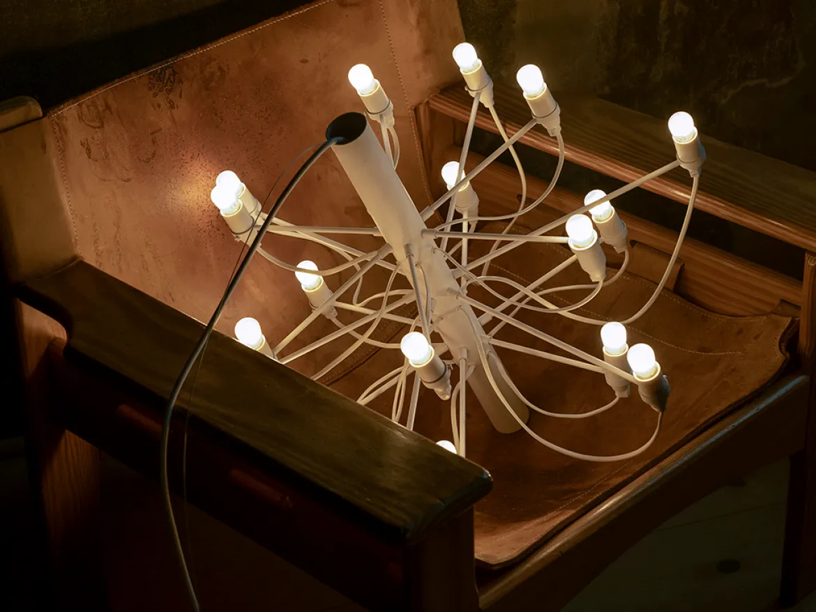 2097/18 (clear bulbs)