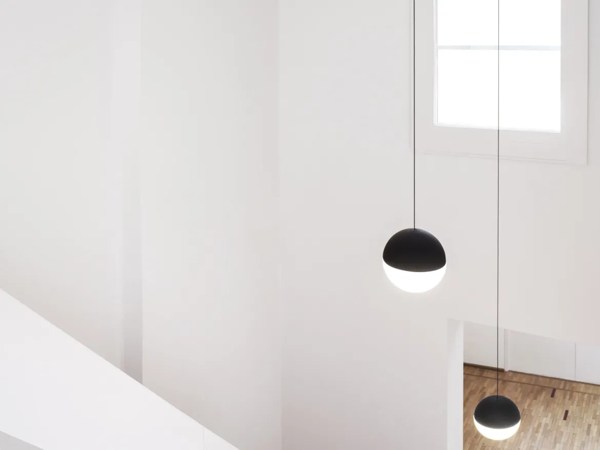String Light Sphere